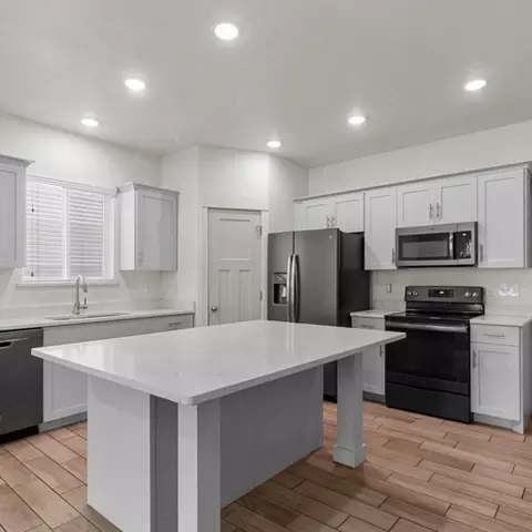 555 S 100 E #11-64, Smithfield, UT 84335