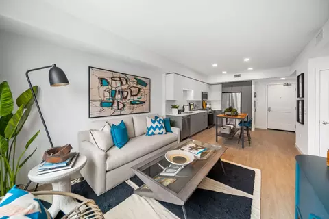 4510 Hubbard St #606, Emeryville, CA 94608