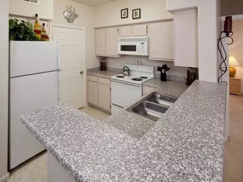 16630 N 43rd Ave #236, Glendale, AZ 85306
