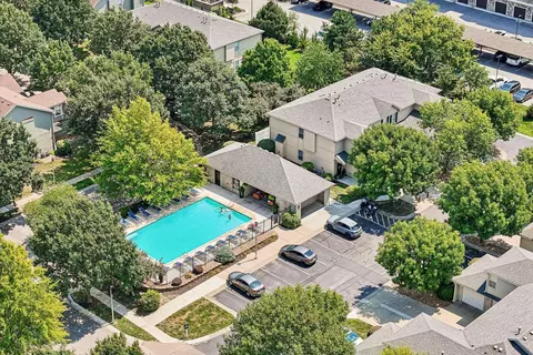 15303 W 128th St #15425, Olathe, KS 66062