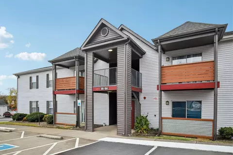 1830 Spring Branch Rd #402, Madison, TN 37115