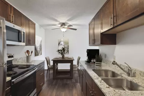 2330 Stillwater Ave E #70-301, Maplewood, MN 55119