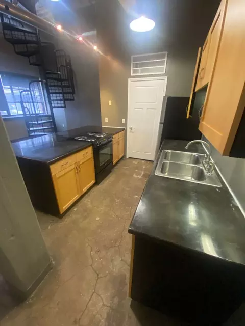 1300 S 11th St #522, Saint Joseph, MO 64503