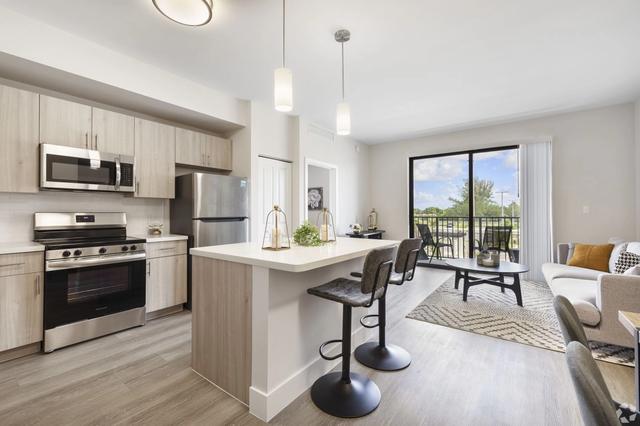8400 NW 27 Ave #2320, Miami, FL 33147