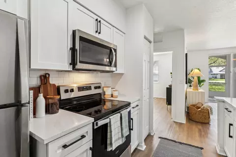 3751 Pine Ridge Blvd #W02-203, Palm Harbor, FL 34685