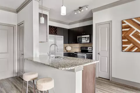 13401 Westgate St #05302, Overland Park, KS 66213