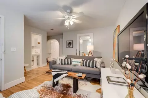 1501 W Myrtle St #1, Fort Worth, TX 76104