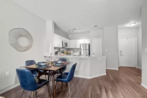 1121 Beachview St #7305, Dallas, TX 75218
