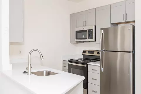 601 Harry S Truman Dr #011, Largo, MD 20774