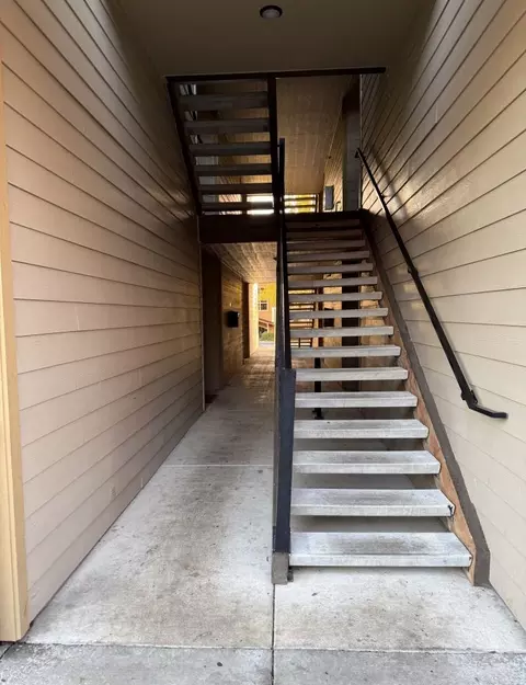 3359 SE Powell Valley Rd #103, Gresham, OR 97080 photo 3