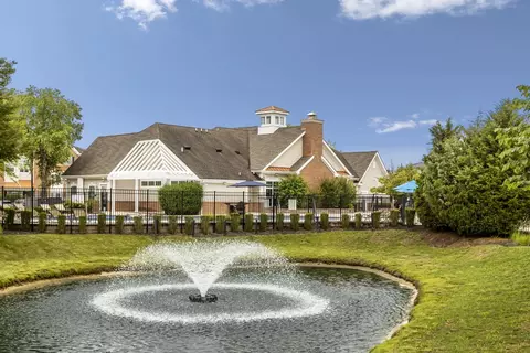 1000 Fawn Dr #1138, Williamstown, NJ 08094