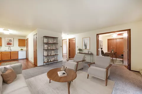 5901 Vista Dr #08015, West Des Moines, IA 50266
