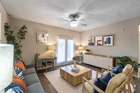 2201 W Orem Dr #525, Houston, TX 77047