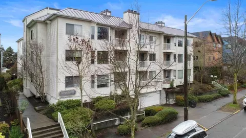825 Casanova Ave #106, Monterey, CA 93940