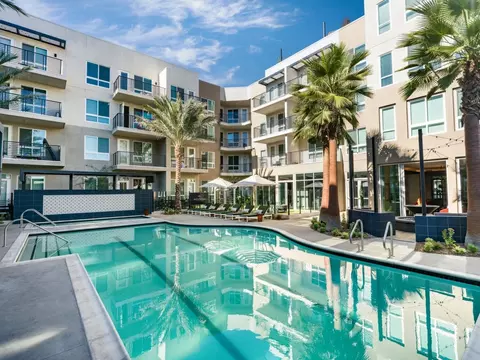 2710 N Towne Ave #212, Pomona, CA 91767