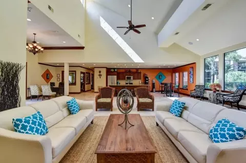 2401 Repsdorph Rd #605, Seabrook, TX 77586