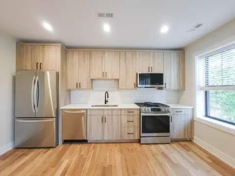 2237 N Bissell St #2237-3E, Chicago, IL 60614