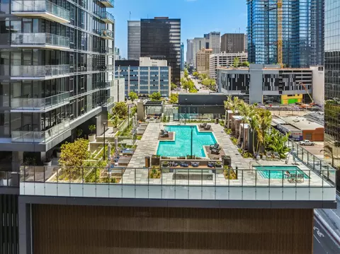 1331 Columbia St #1513, San Diego, CA 92101