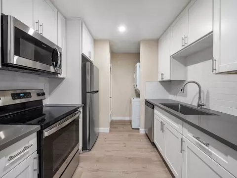 180 Terrace Dr #182D, Vista, CA 92084