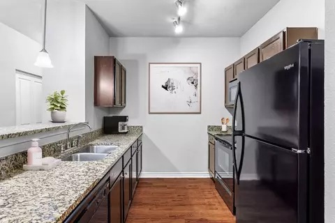 8638 Huebner Rd #9329, San Antonio, TX 78240