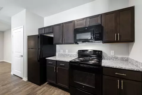 1231 W Court St #8107, Seguin, TX 78155