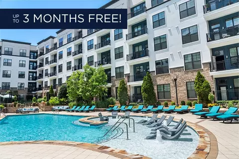 2700 Charlotte Ave #240, Nashville, TN 37209