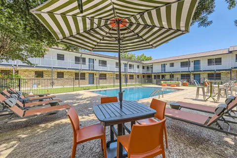 8605 Shoal Creek Blvd #212, Austin, TX 78757