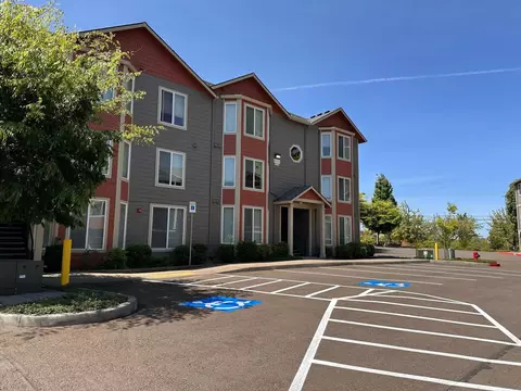 9520 SW Greenburg Rd #50, Tigard, OR 97223