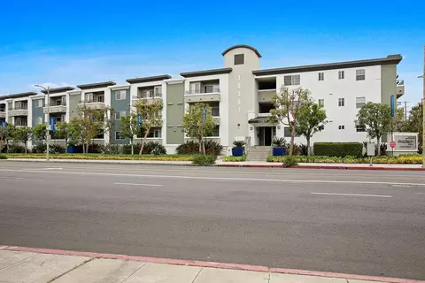 10407 Magnolia Blvd #3-210R, Los Angeles, CA 91601