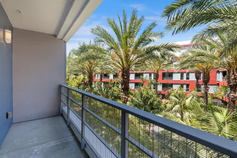 100 E Macarthur Blvd #209, Santa Ana, CA 92707