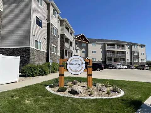 2003 Marina Rd SE #304, Mandan, ND 58554