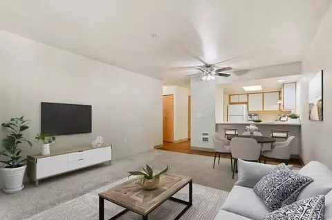 100 SE 160th Ave #315, Portland, OR 97233