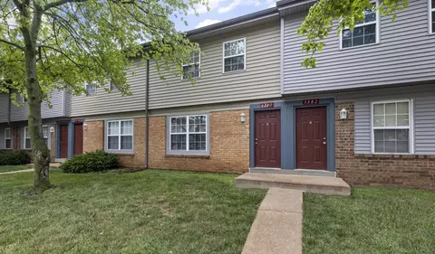 1457 Stonebury Ct #071367, Florissant, MO 63033