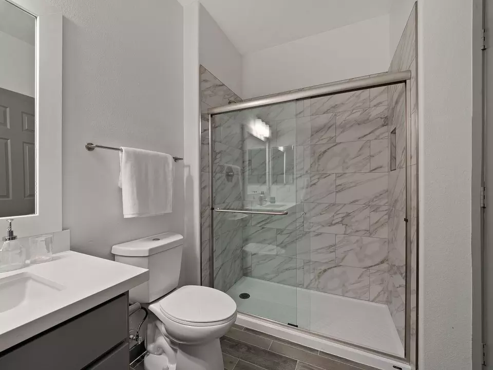  909 E Camelback Rd #2012, Phoenix, AZ 85014 photo 8