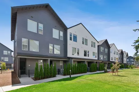 2920 Falk Rd #N-64, Vancouver, WA 98661
