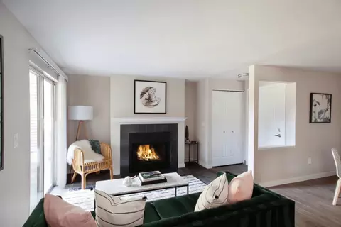 6455 SW Nyberg Ln #A101, Tualatin, OR 97062