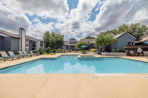 1420 W Main St #1307, Lewisville, TX 75067