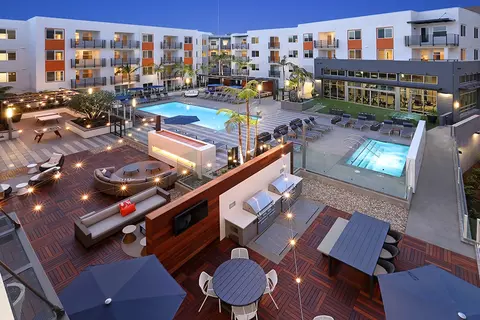 1110 W Town And Country Rd #528, Orange, CA 92868