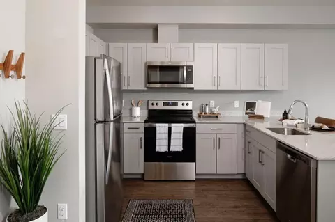 14700 SW Rocket St #04-204, Beaverton, OR 97005