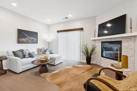 12021 Decatur Plz #1-107, Omaha, NE 68154
