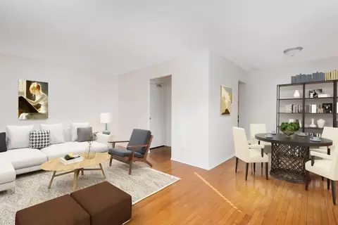 515 W Barry Ave #465, Chicago, IL 60657