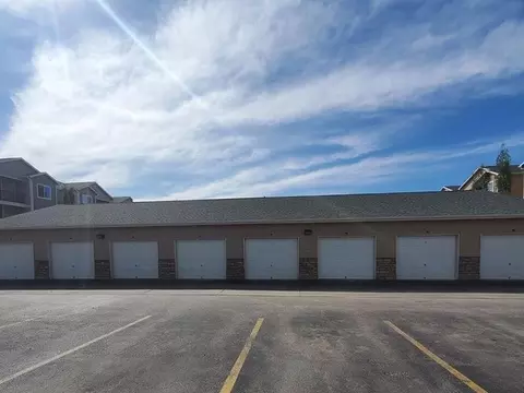 4500 Running W Dr #32-202, Gillette, WY 82718