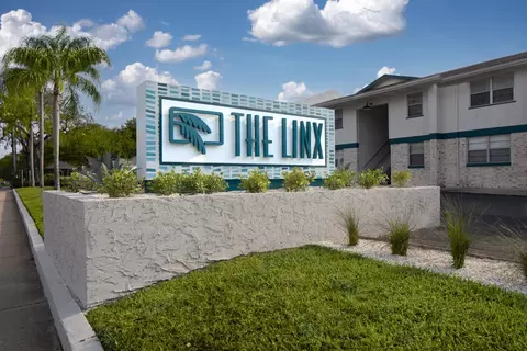 14207 Les Palms Cir #103, Tampa, FL 33613