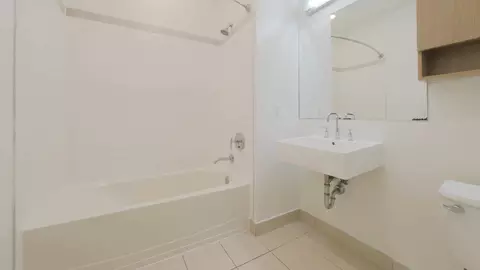 198 Van Vorst St #715, Jersey City, NJ 07302
