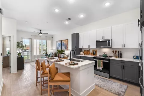 108 S Line St #2121, Greer, SC 29651