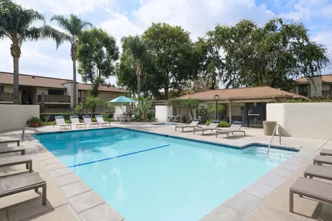 1221 N Vineyard Ave #093, Ontario, CA 91764