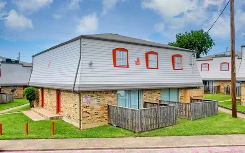 6161 Trail Glen Dr #21-21-164, Dallas, TX 75217