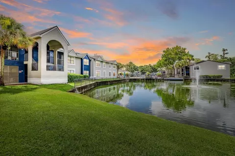 949 Crowsnest Cir #7913-102, Orlando, FL 32825