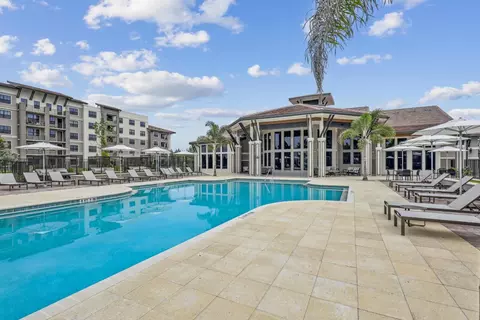 3784 W 88th St #506, Hialeah, FL 33018
