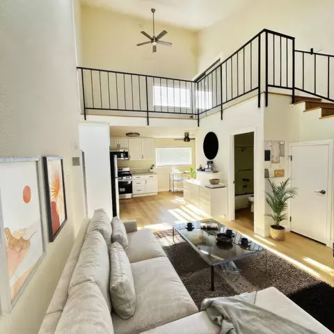 11231 Otsego St #116, Los Angeles, CA 91601